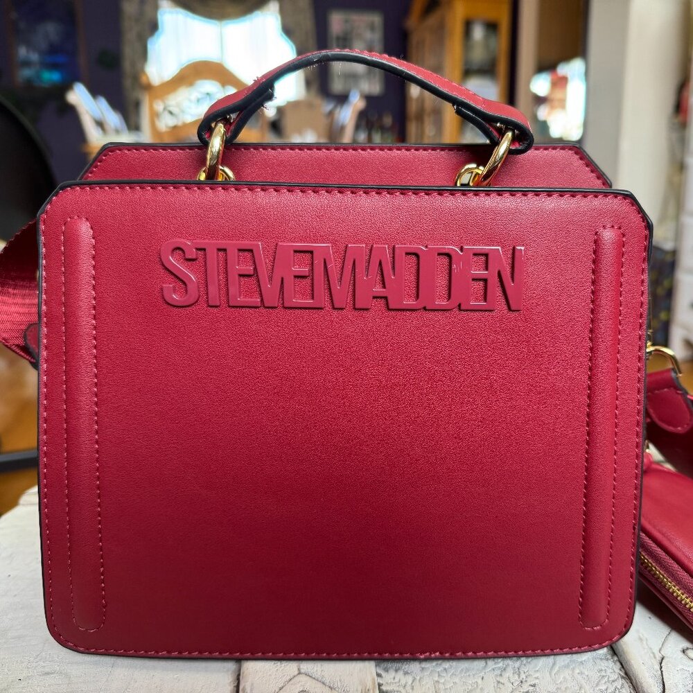 New Steve Madden Red Satchel with Two Crossbody Straps Plus Pouch, Very Clean